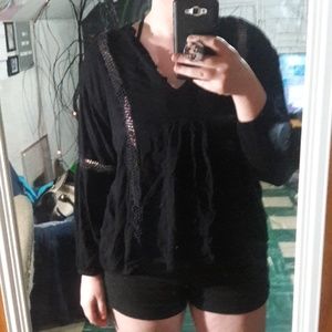 Flowy black top